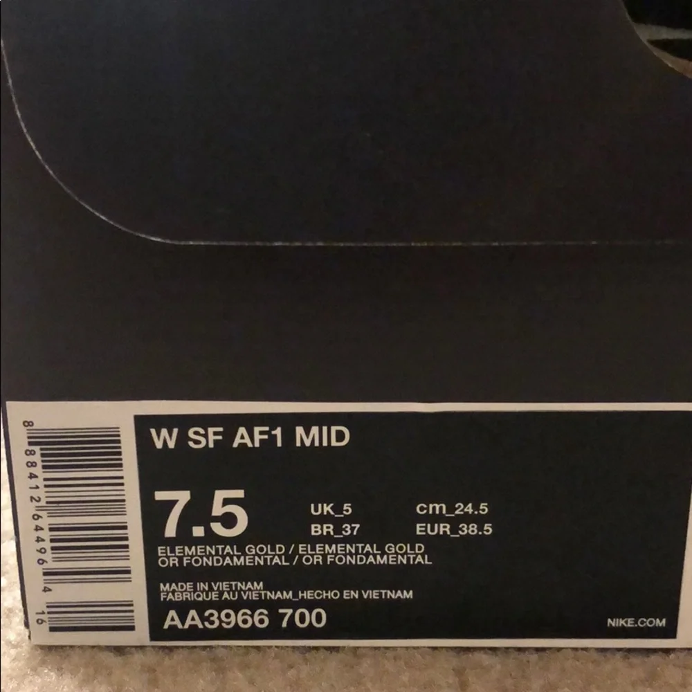 Nike high top